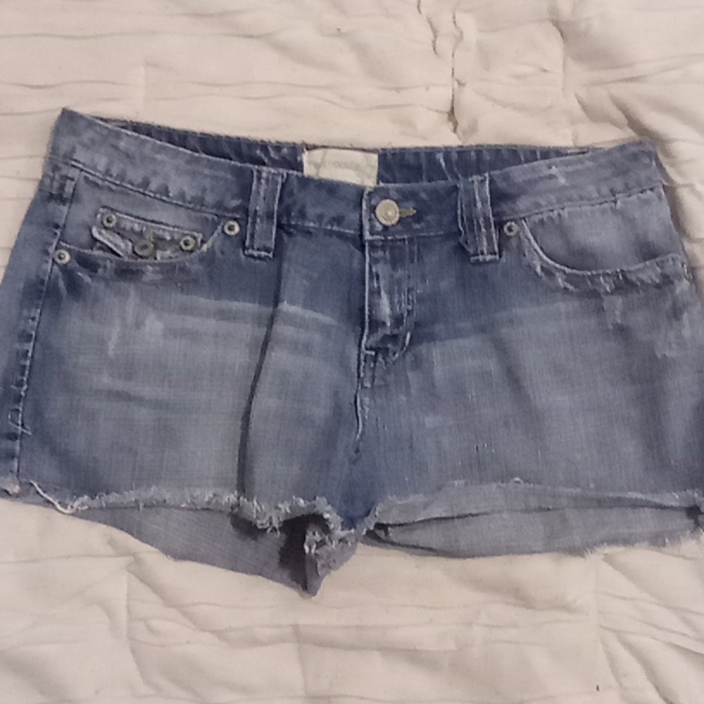 Aeropostale low waisted jean shorts